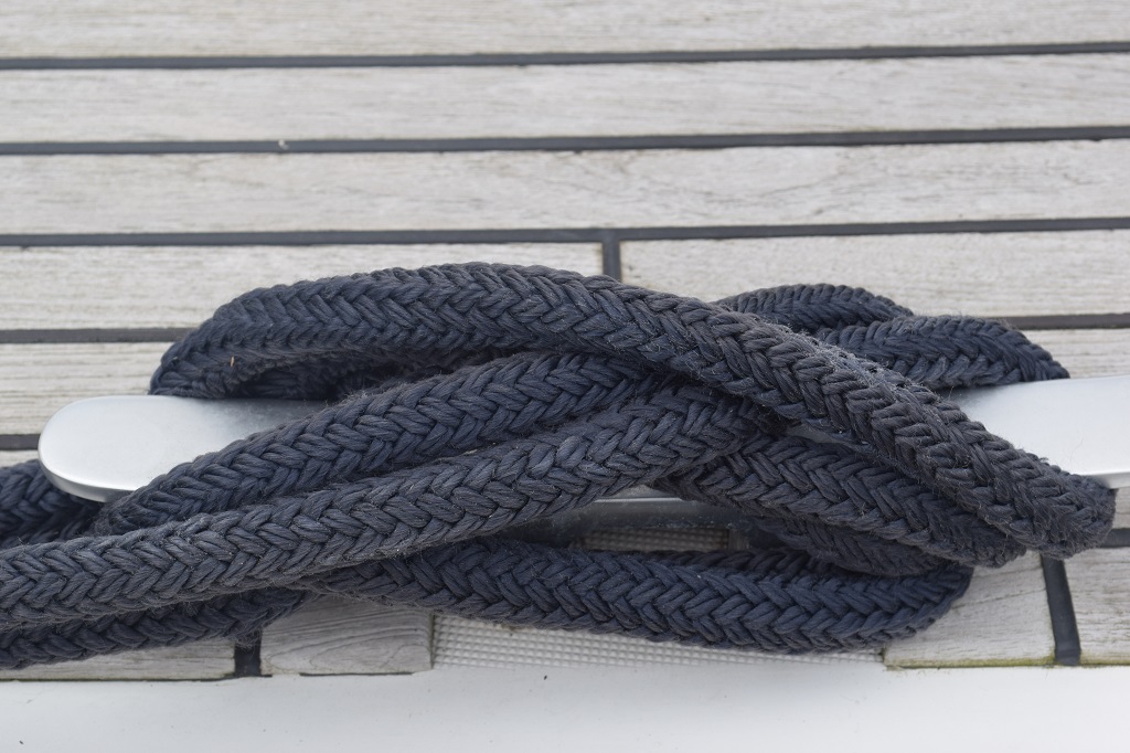 Cleat hitch.jpg